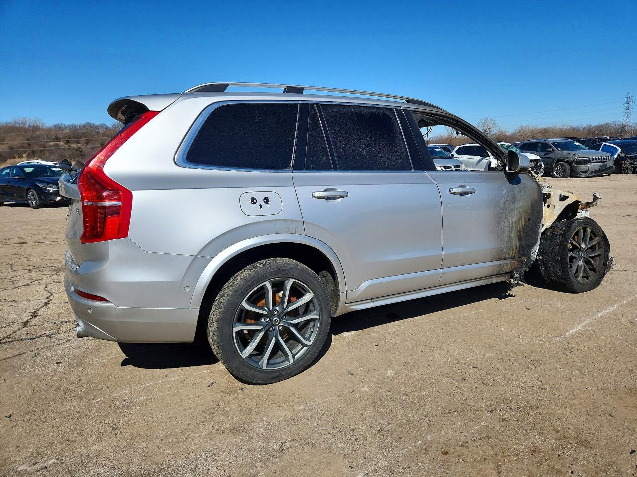 VOLVO XC90 2018 — 4