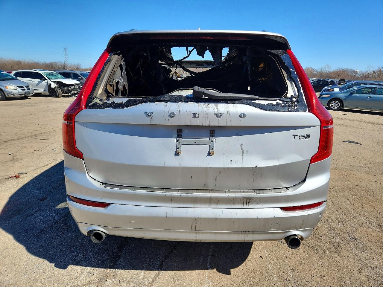 VOLVO XC90 2018 — 7