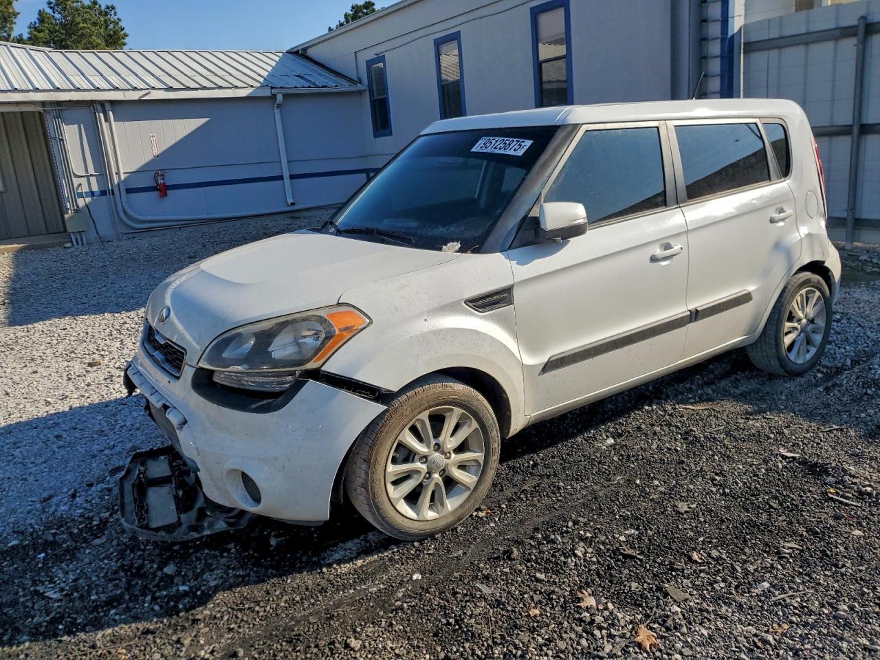 2013 KIA SOUL +