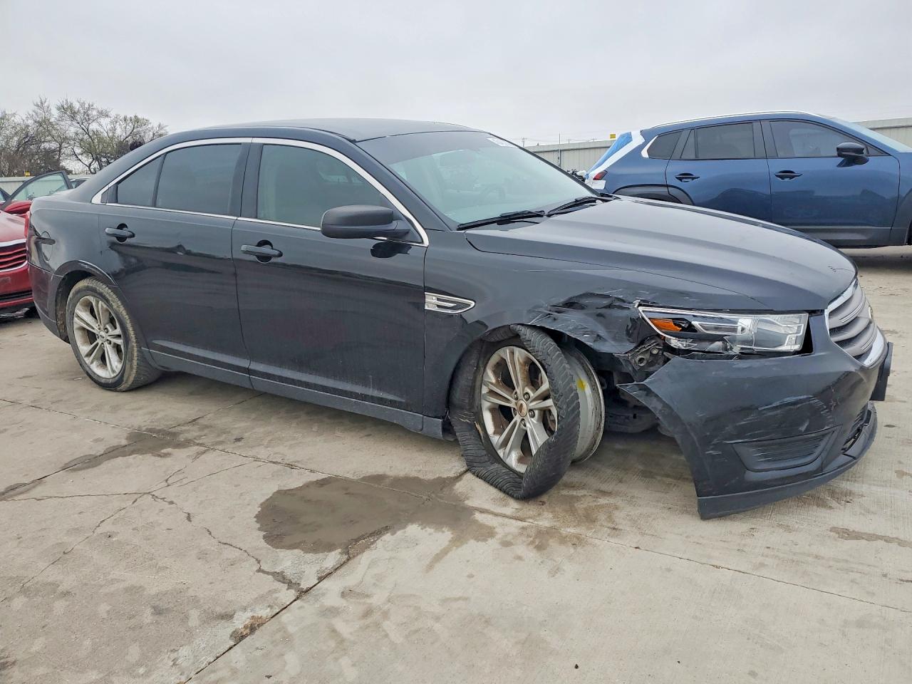 2018 FORD TAURUS SE
