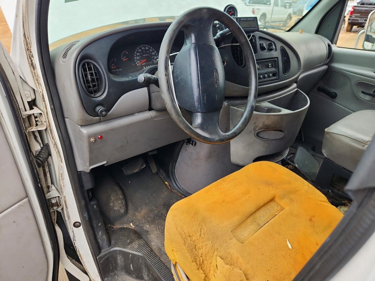 FORD ECONOLINE 1999 — 9