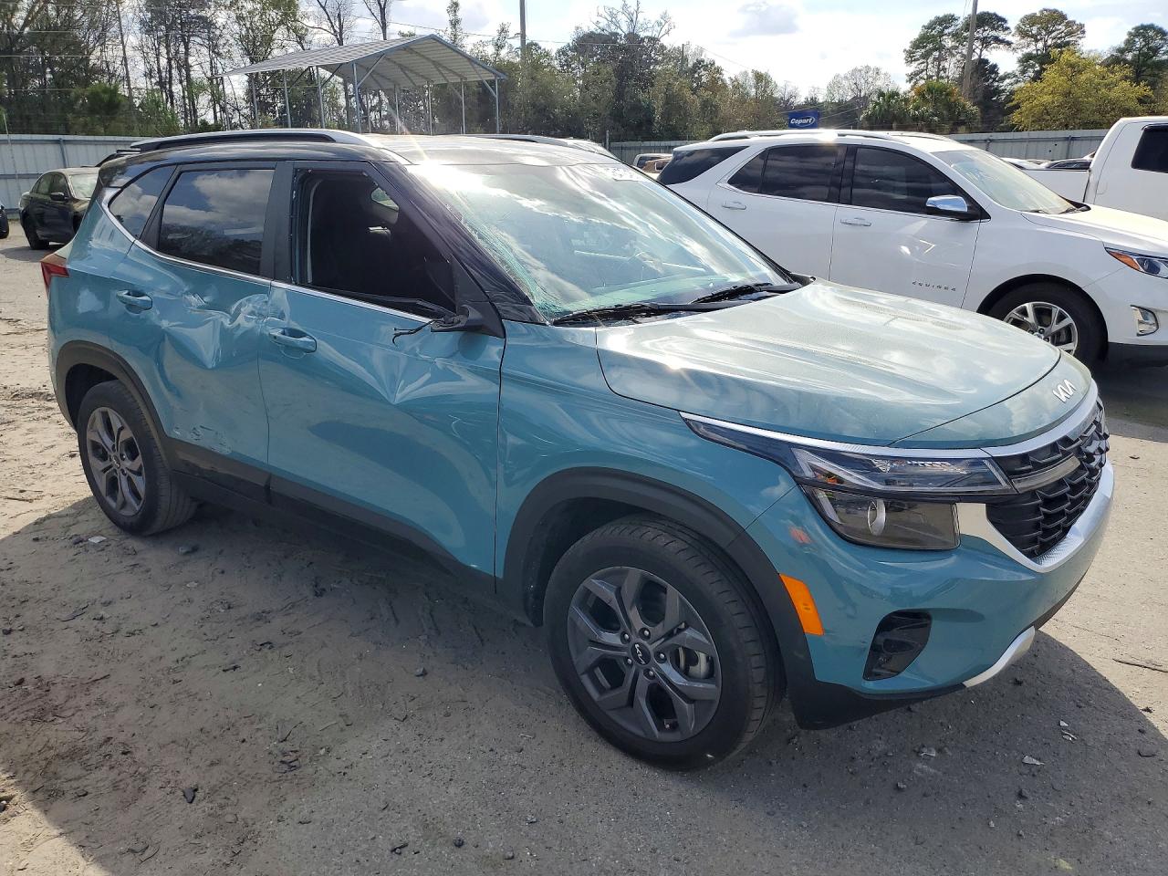 2024 KIA SELTOS S