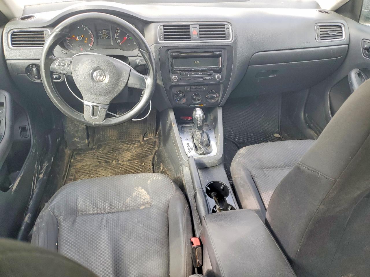 VOLKSWAGEN JETTA 2013 — 9