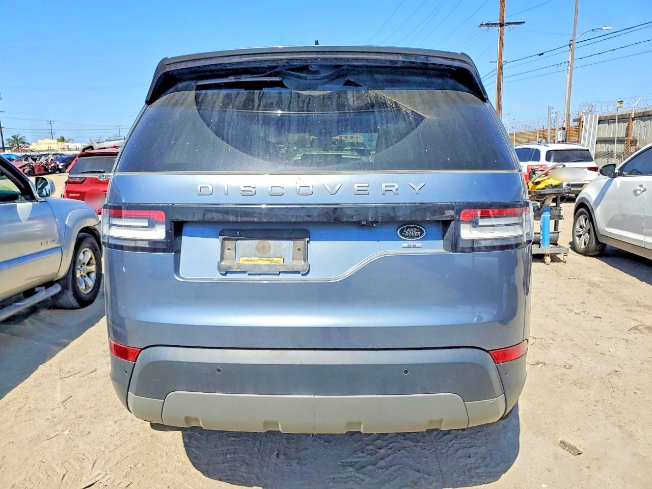 LAND ROVER DISCOVERY 2020 — 7