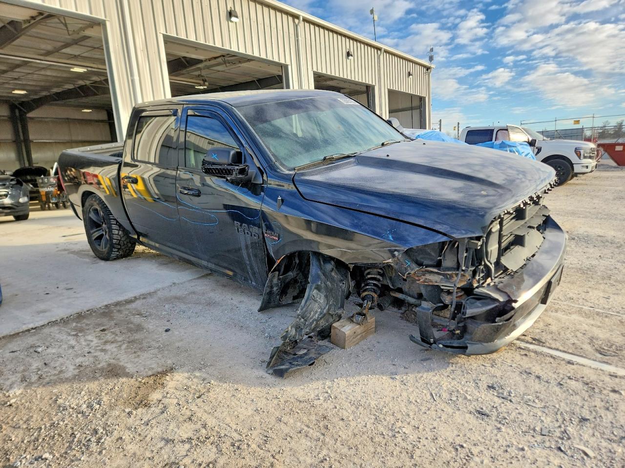 2015 RAM 1500 SPORT