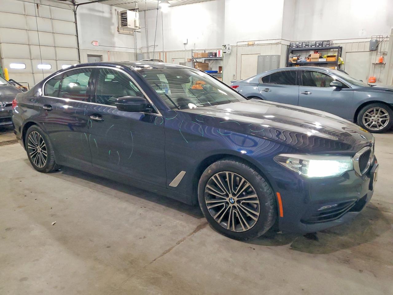 BMW 530 2018 — 5