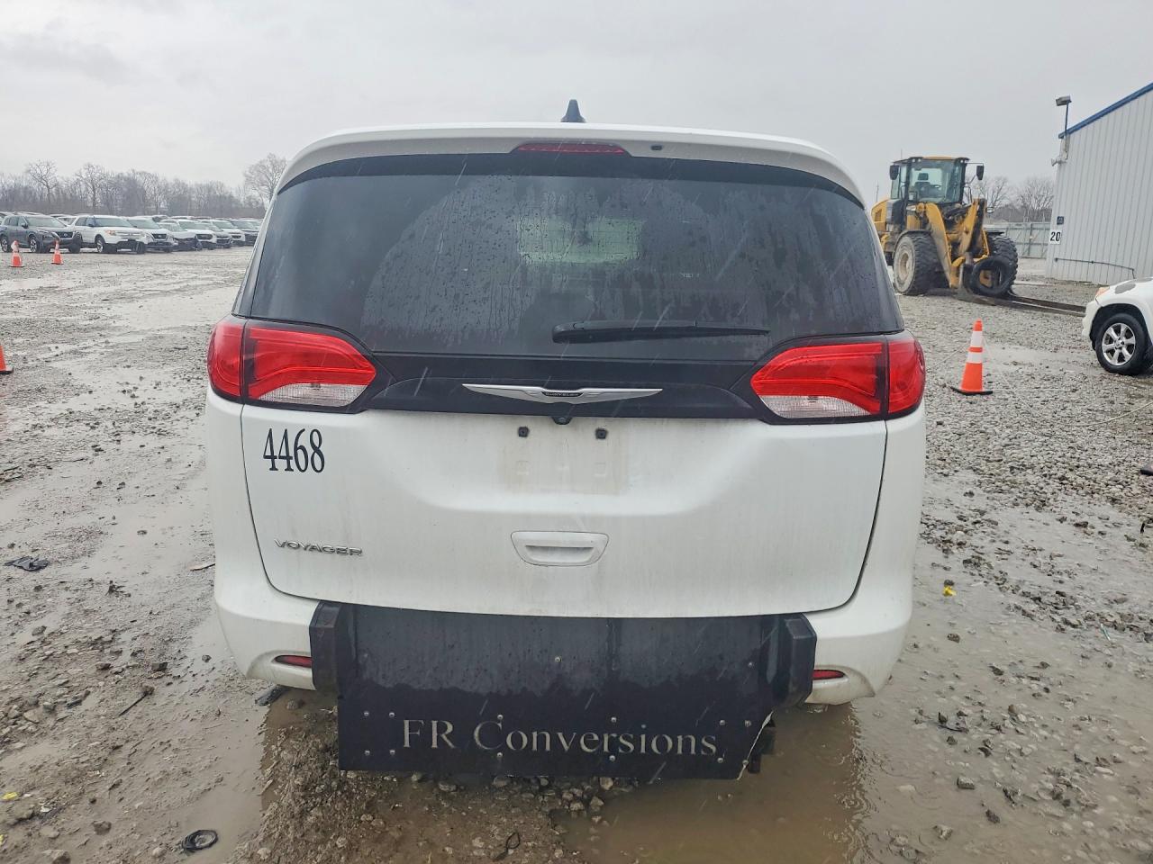 CHRYSLER VOYAGER 2022 — 7