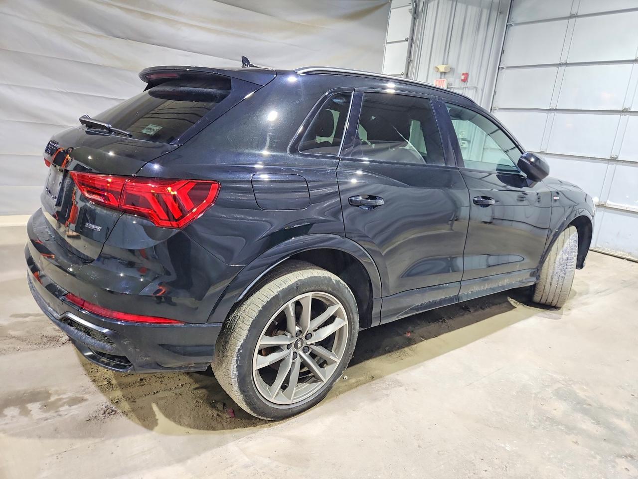 AUDI Q3 2022 — 4