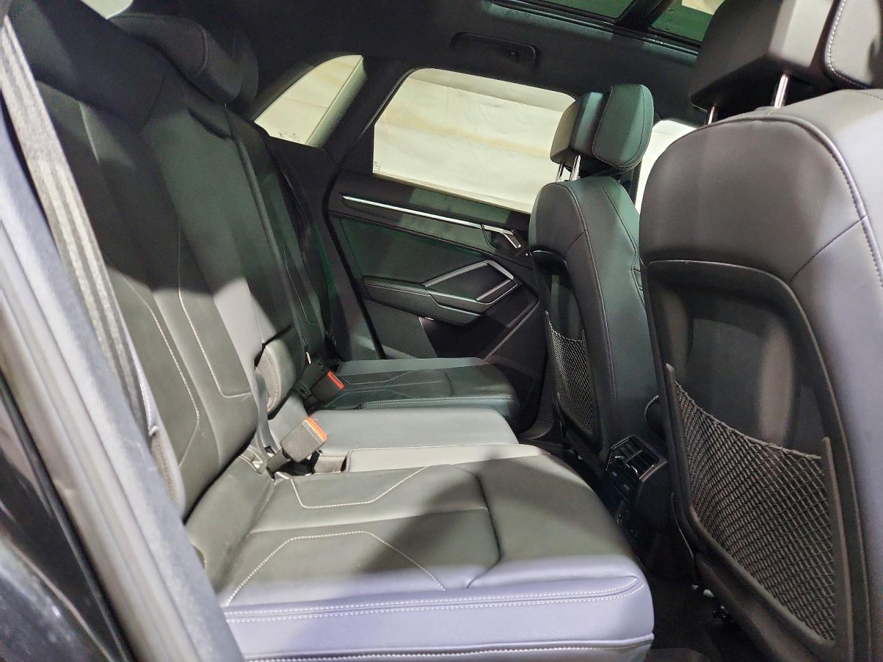 AUDI Q3 2022 — 12