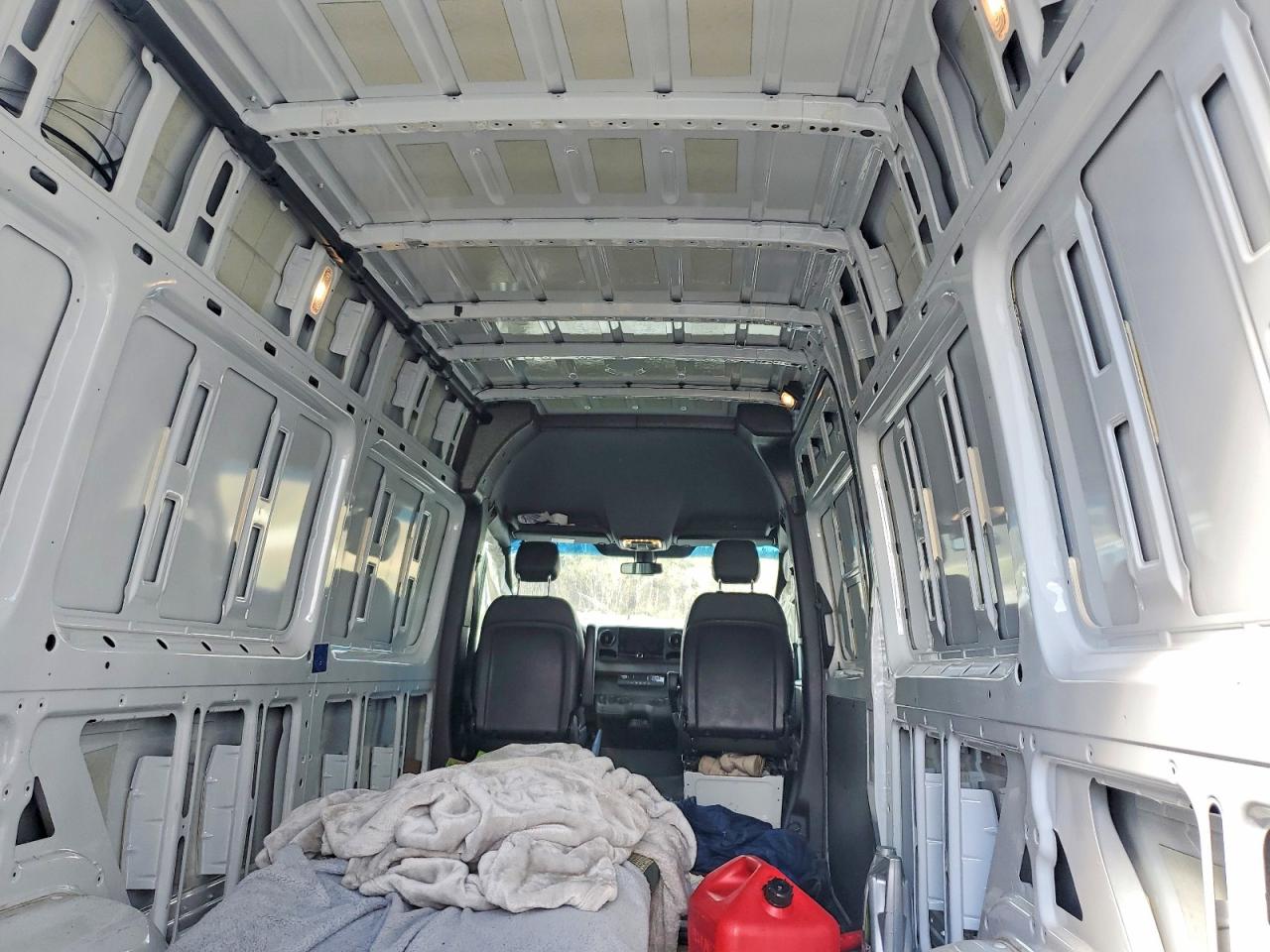 MERCEDES-BENZ SPRINTER 2021 — 11