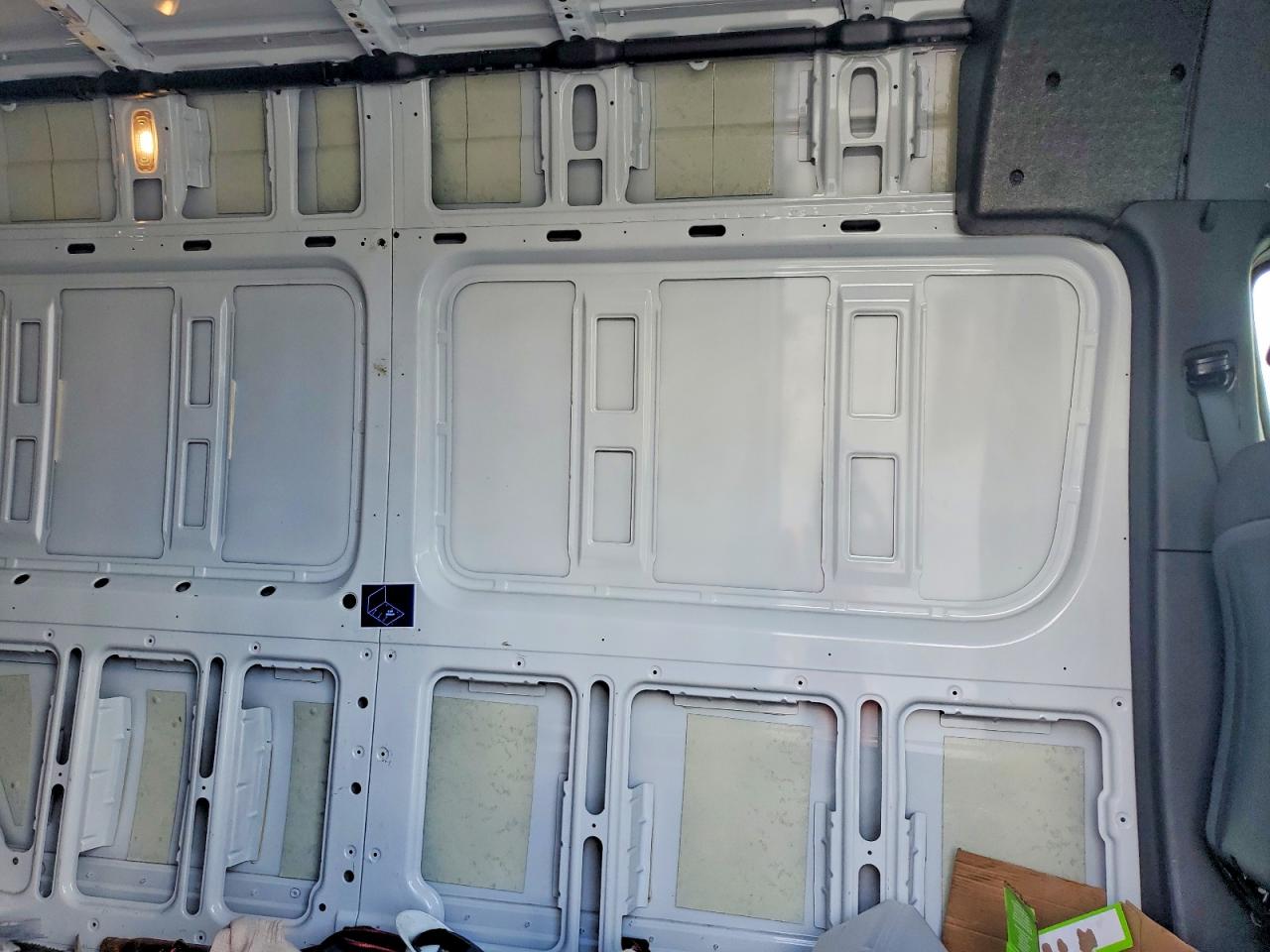 MERCEDES-BENZ SPRINTER 2021 — 12
