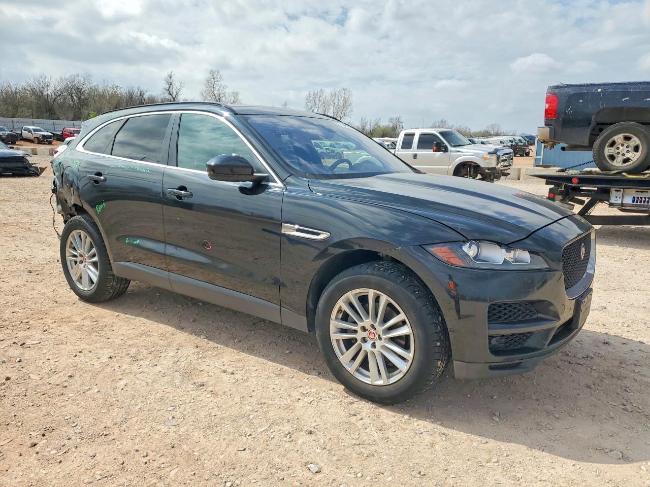 2019 JAGUAR F-PACE 35T