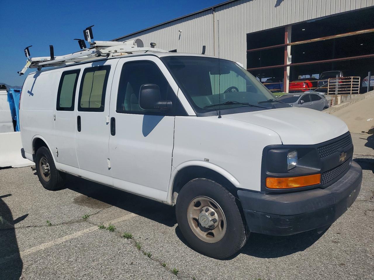 2013 CHEV EXPRESS 2500