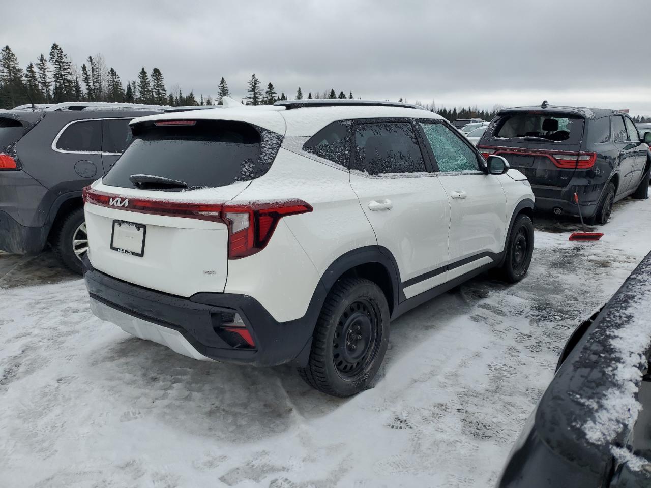 KIA SELTOS 2024 — 4