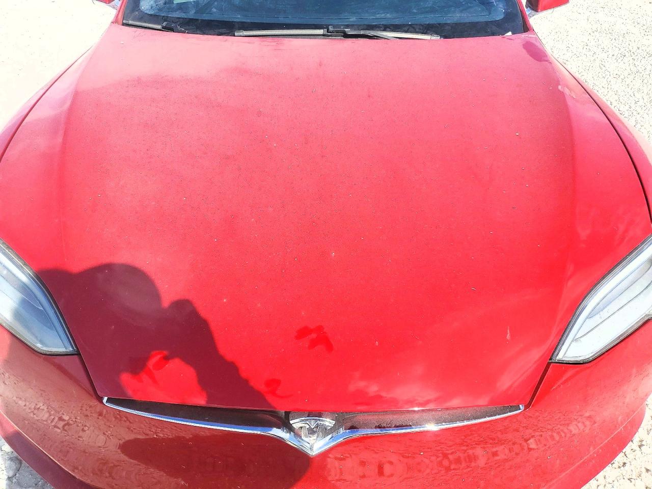 TESLA MODEL S 2020 — 12