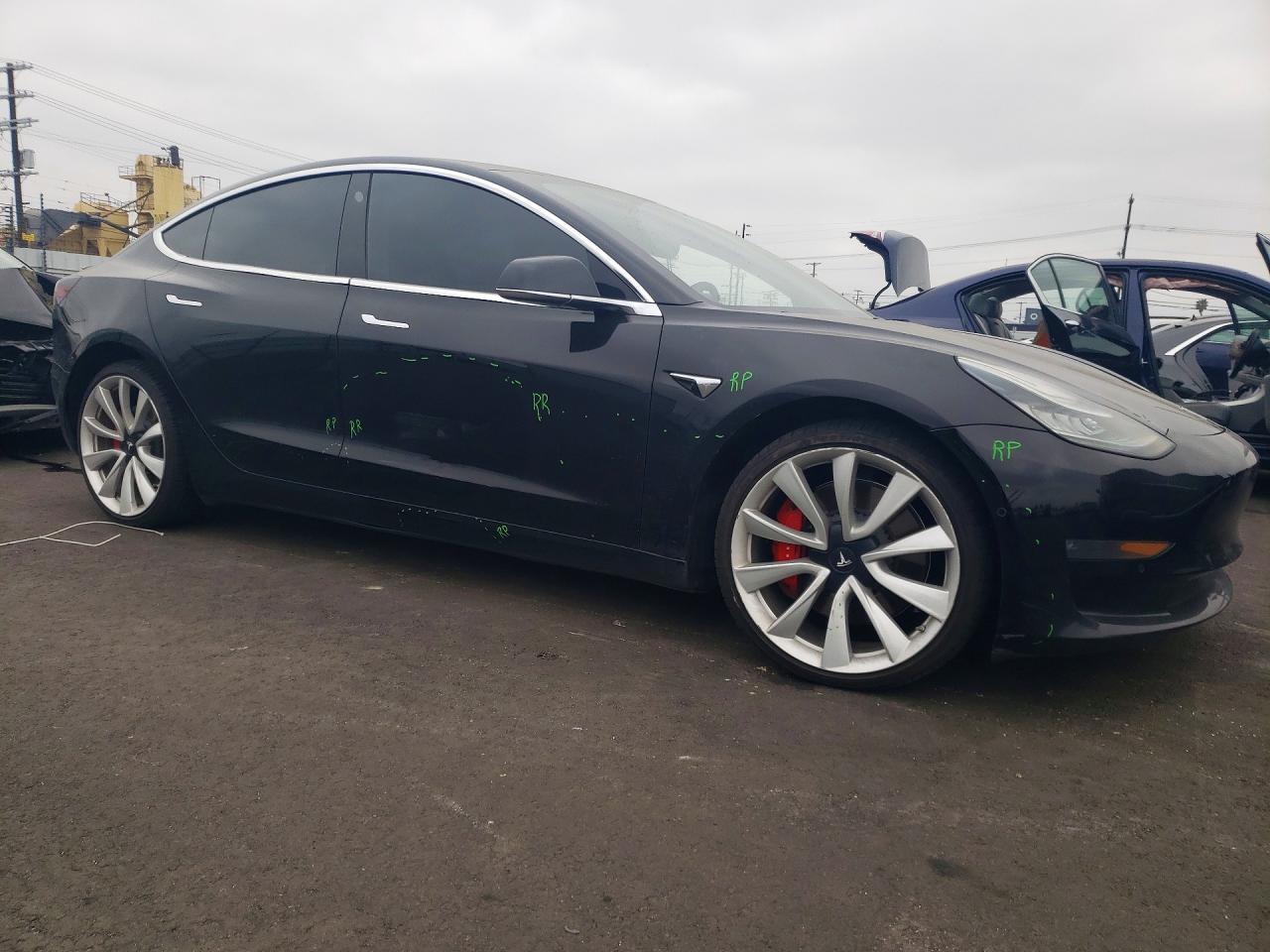2018 TESLA MODEL 3