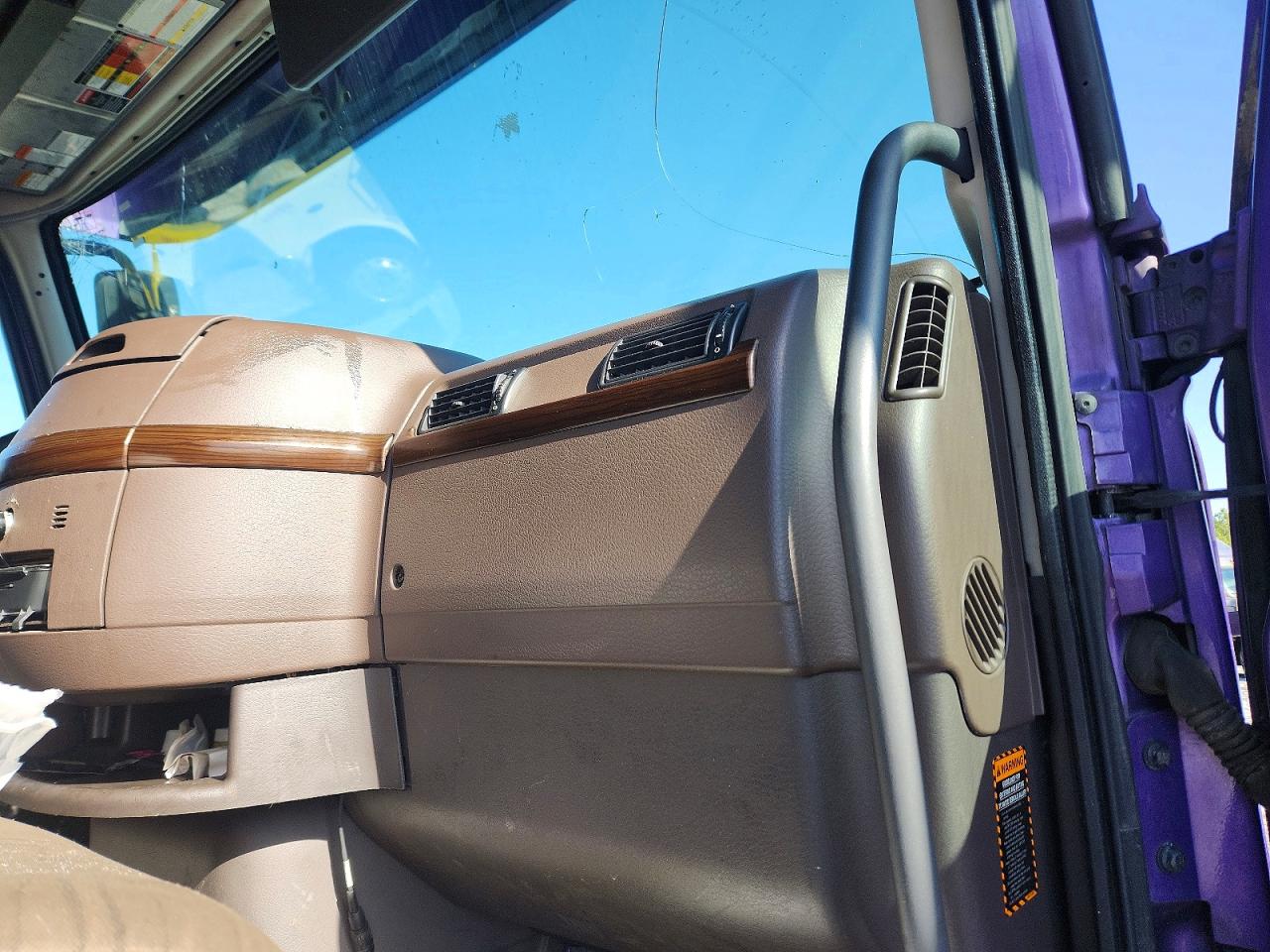 VOLVO VNL 2015 — 6