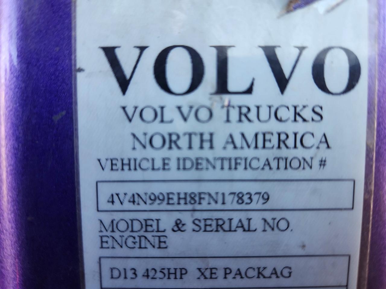 VOLVO VNL 2015 — 11