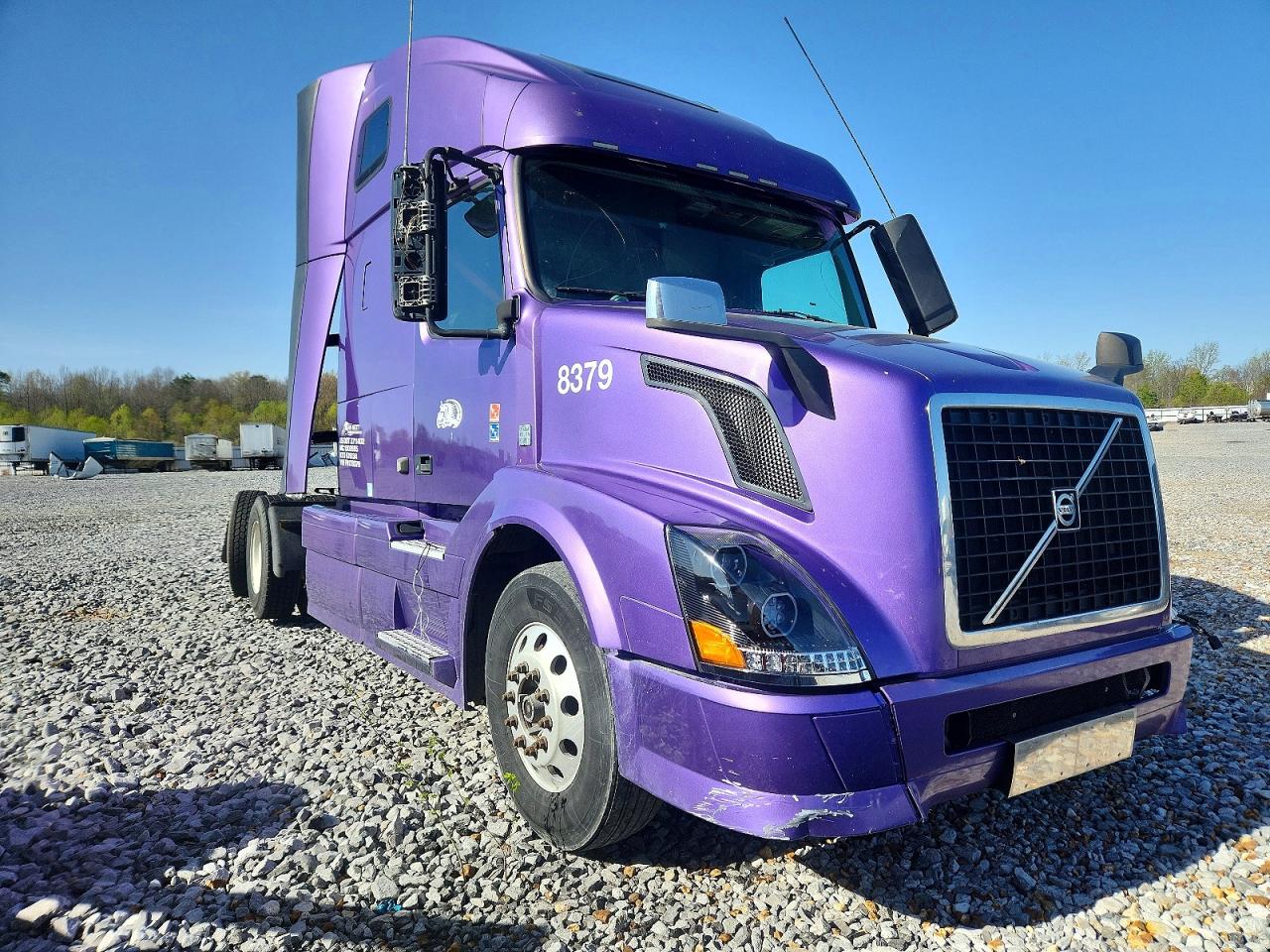 VOLVO VNL 2015 — 2