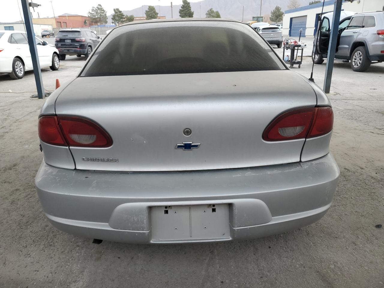 CHEVROLET CAVALIER 2000 — 7