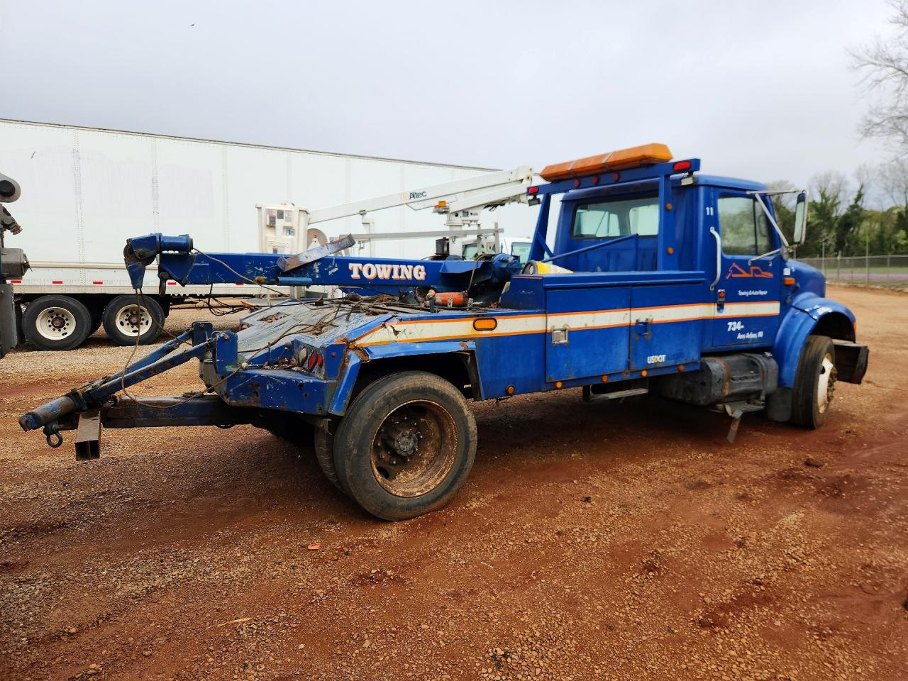 INTERNATIONAL 4700 1996 — 4