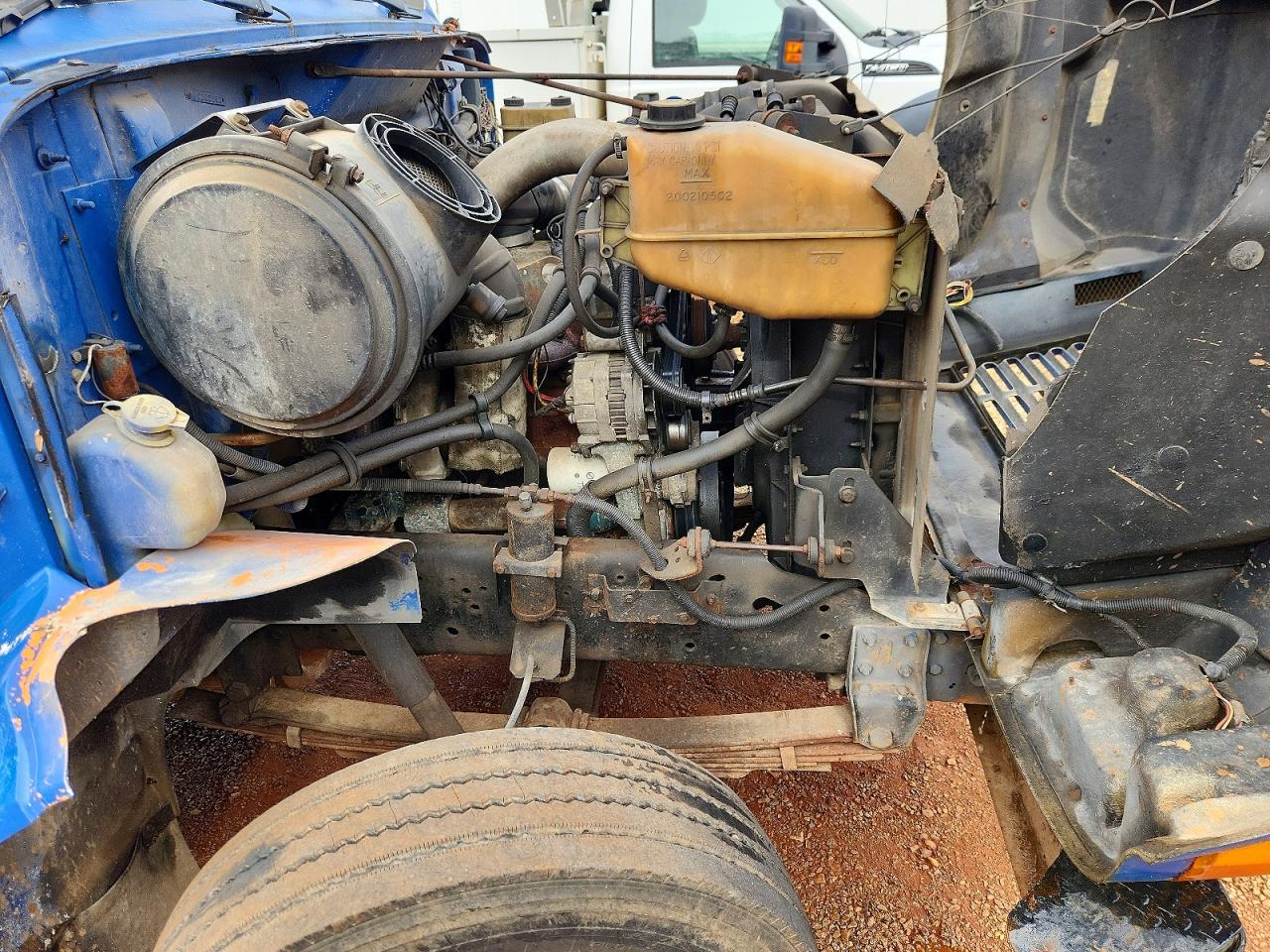 INTERNATIONAL 4700 1996 — 13