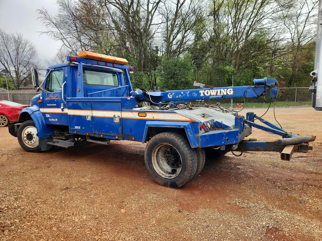 INTERNATIONAL 4700 1996 — 3