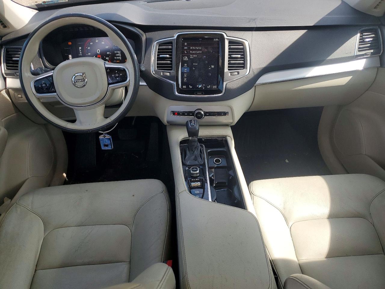 VOLVO XC90 2017 — 9