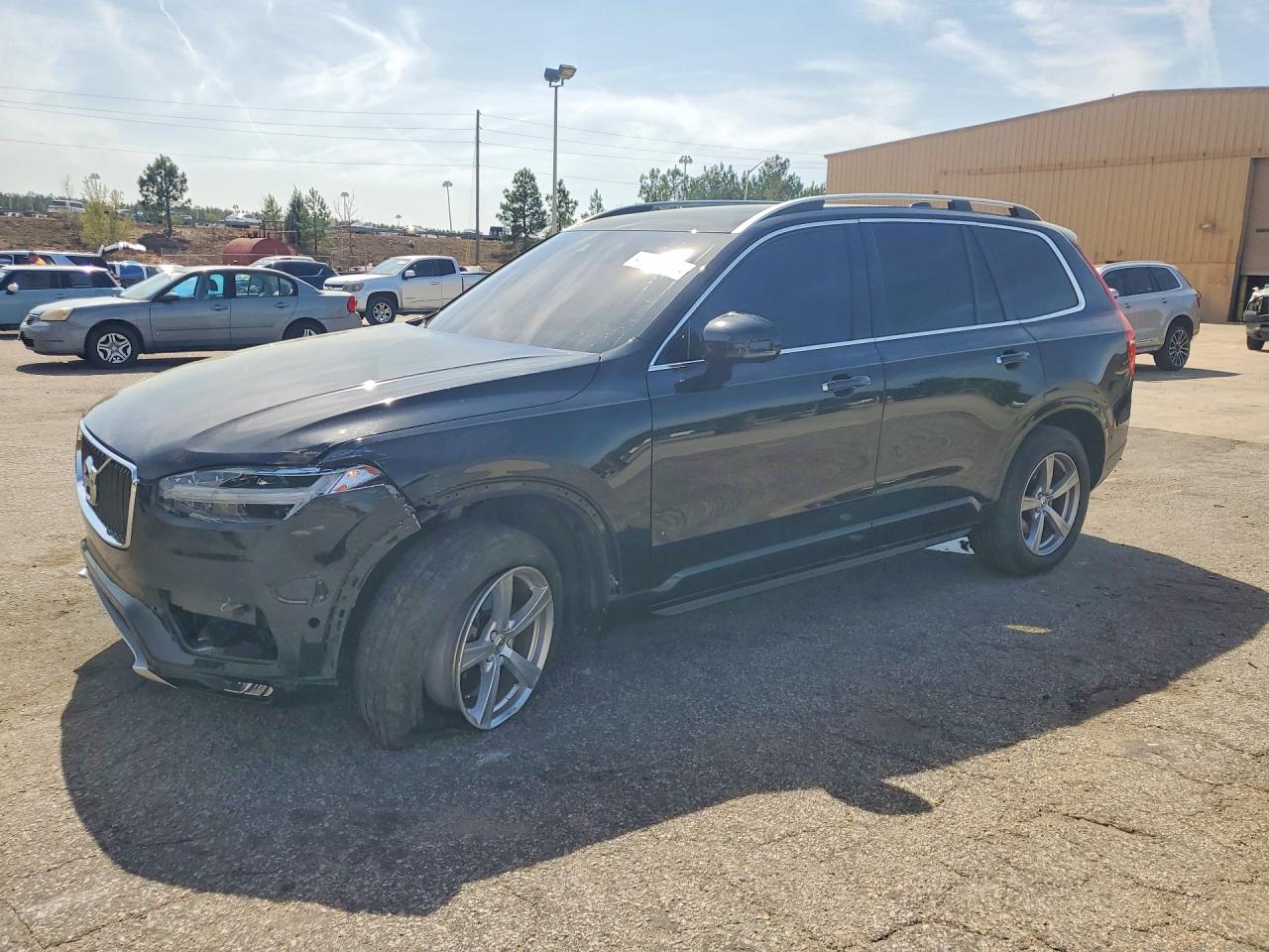 VOLVO XC90 2017 — 2