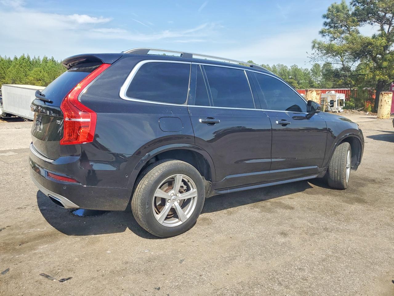 VOLVO XC90 2017 — 4