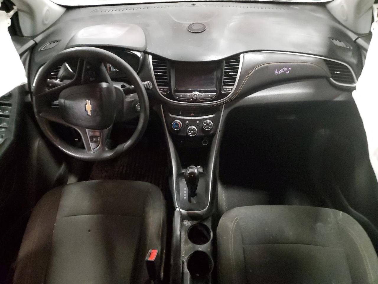 CHEVROLET TRAX 2021 — 9