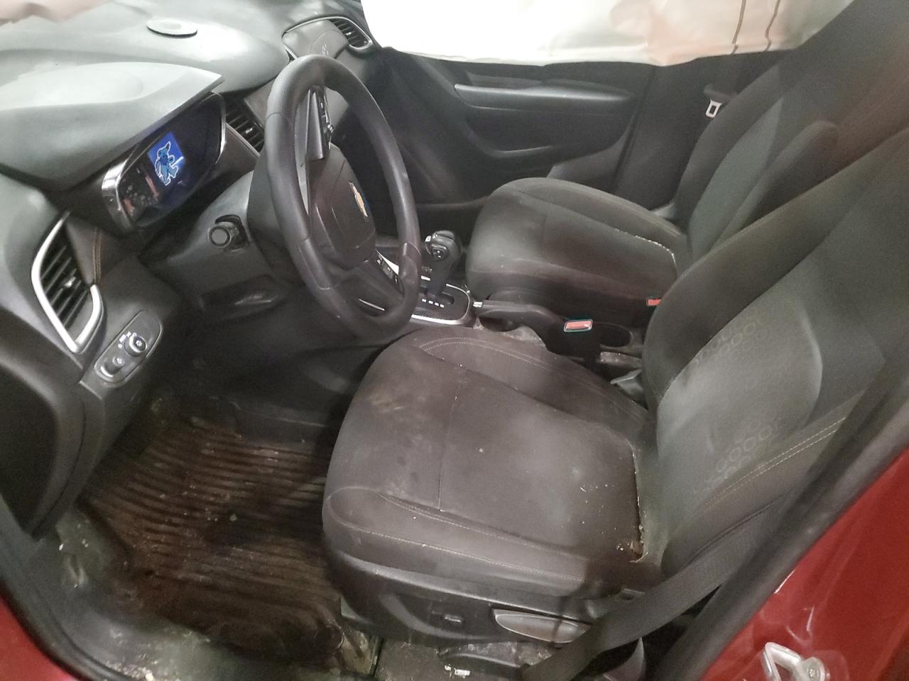 CHEVROLET TRAX 2021 — 8