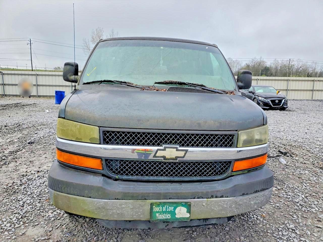 CHEVROLET EXPRESS G3500 2004 — 6