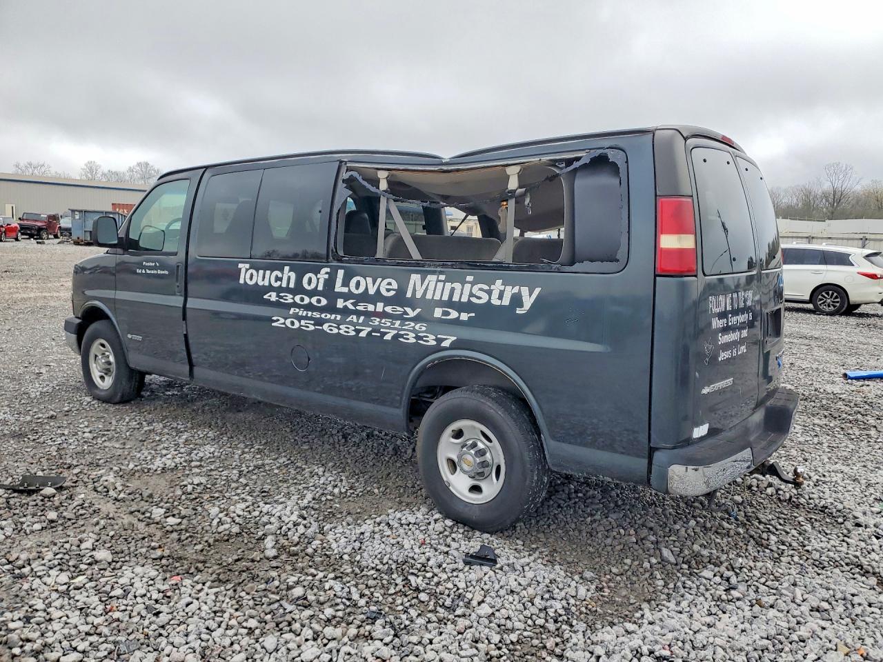 CHEVROLET EXPRESS G3500 2004 — 3
