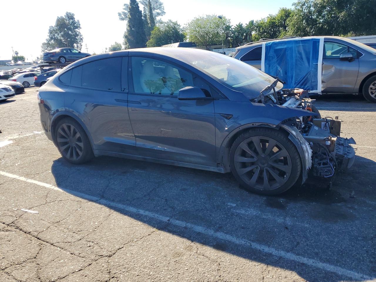 TESLA MODEL X 2022 — 5