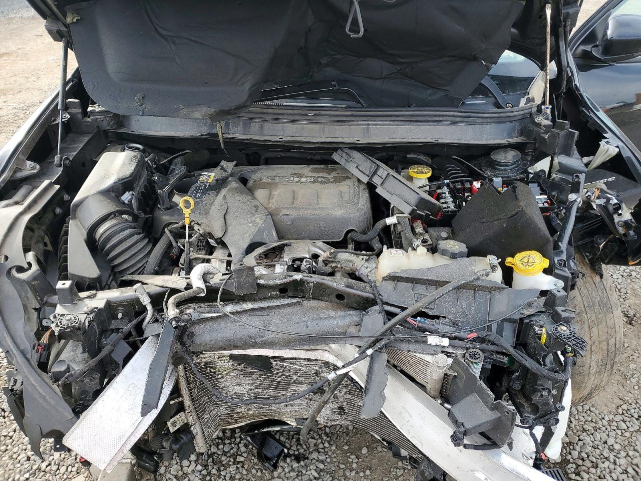 JEEP CHEROKEE 2022 — 13