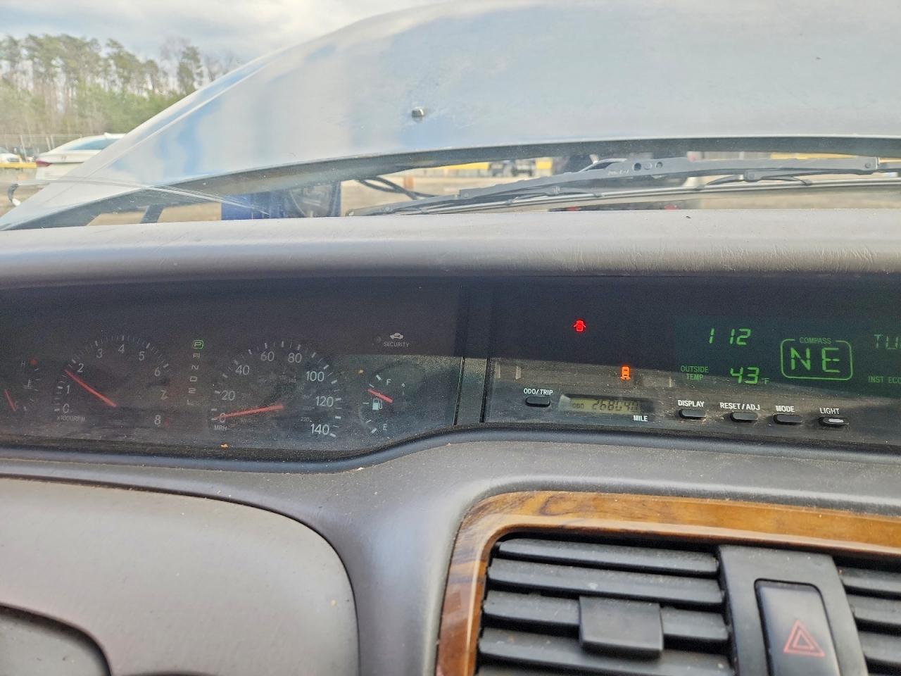 TOYOTA AVALON 2004 — 10
