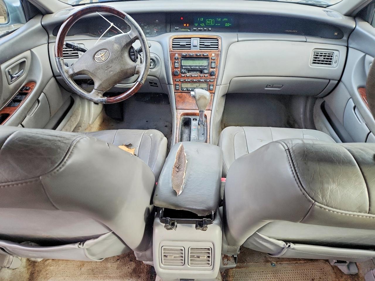 TOYOTA AVALON 2004 — 9