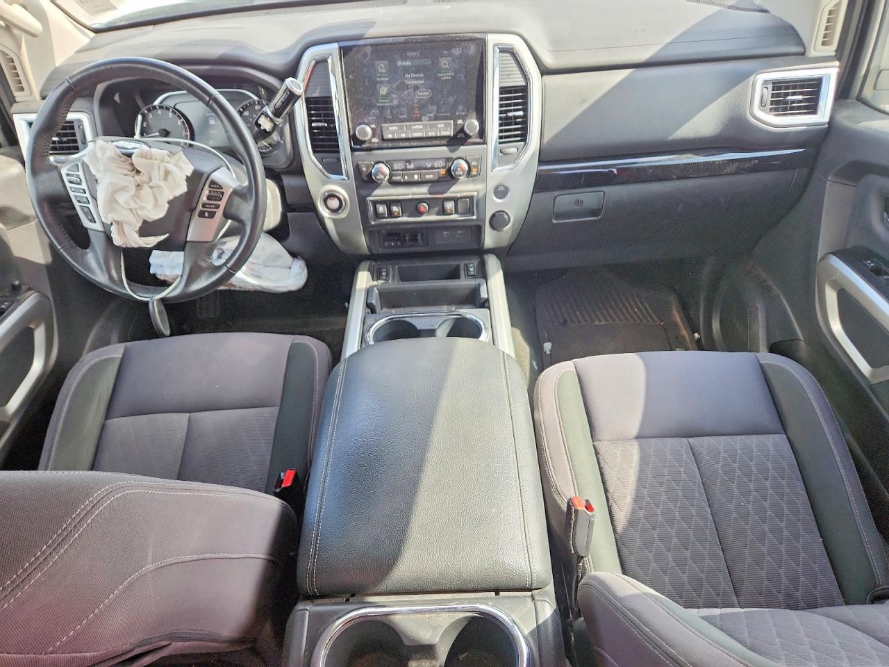 NISSAN TITAN 2020 — 9