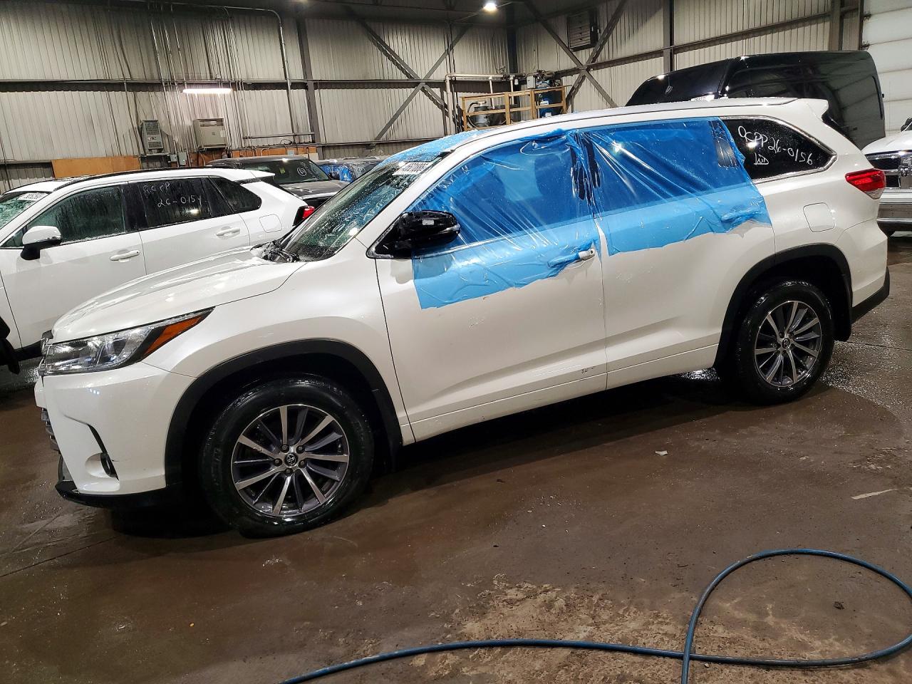2018 TOYOTA HIGHLANDER XLE