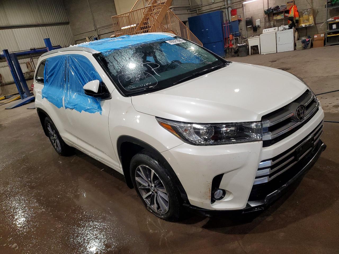 2018 TOYOTA HIGHLANDER XLE