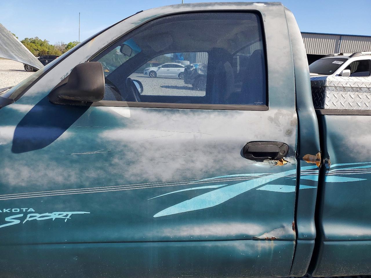 DODGE DAKOTA 1997 — 8