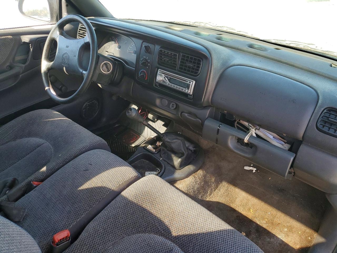 DODGE DAKOTA 1997 — 9