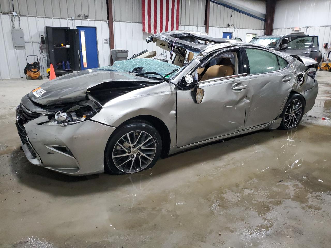 LEXUS ES 350 2016 — 2