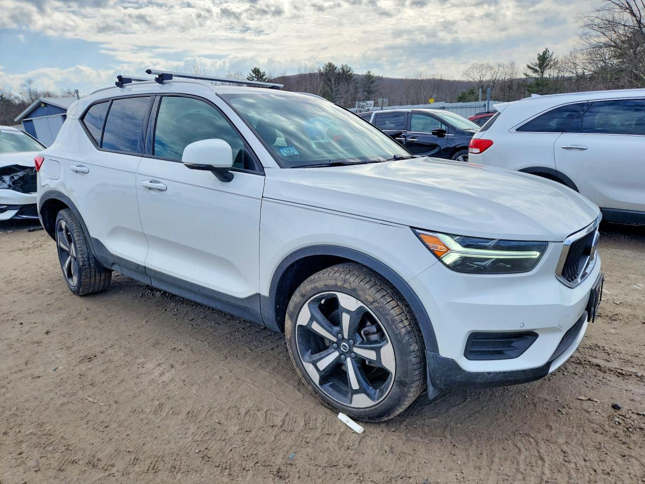 VOLVO XC40 2020 — 5