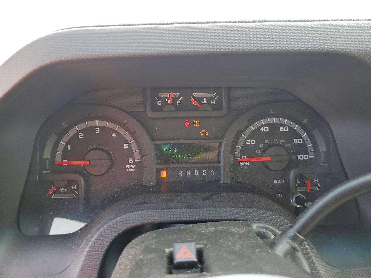 FORD ECONOLINE 2010 — 10