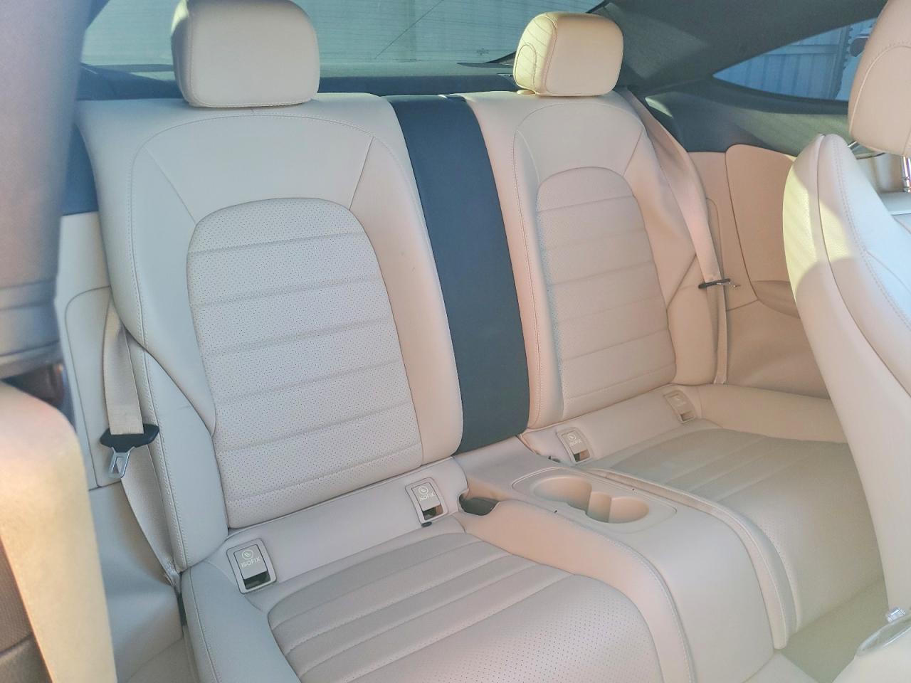MERCEDES-BENZ C300 2018 — 11
