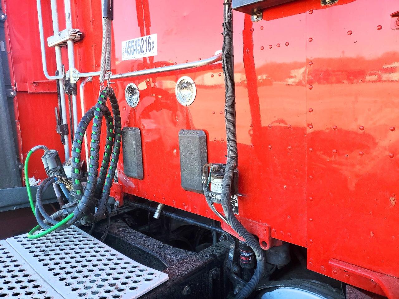 KENWORTH CONSTRUCTION 2020 — 7