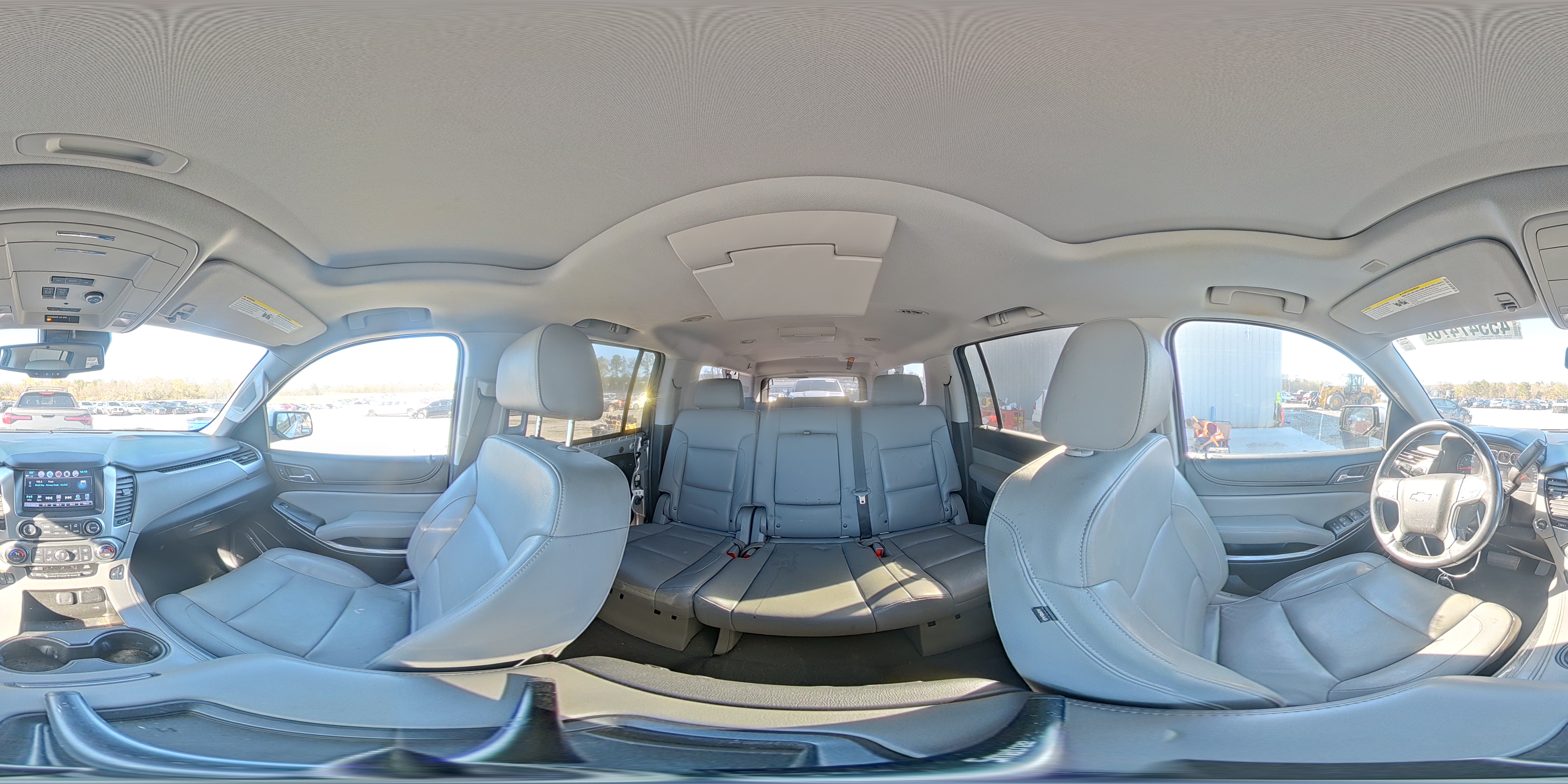 CHEVROLET SUBURBAN 2019 — 16