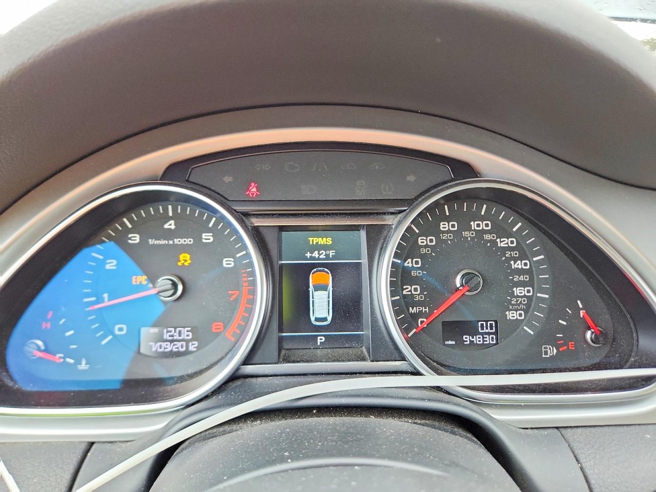 AUDI Q7 2013 — 10